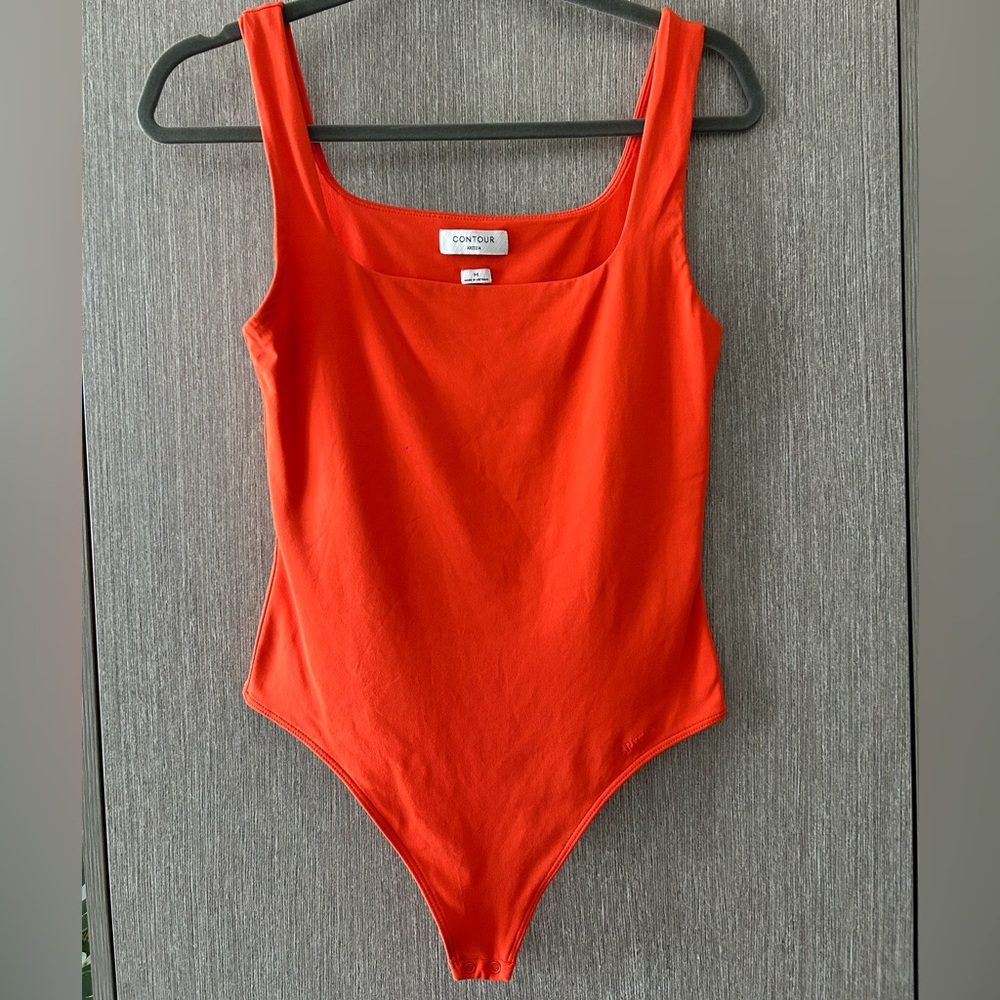 Aritzia contour bodysuit